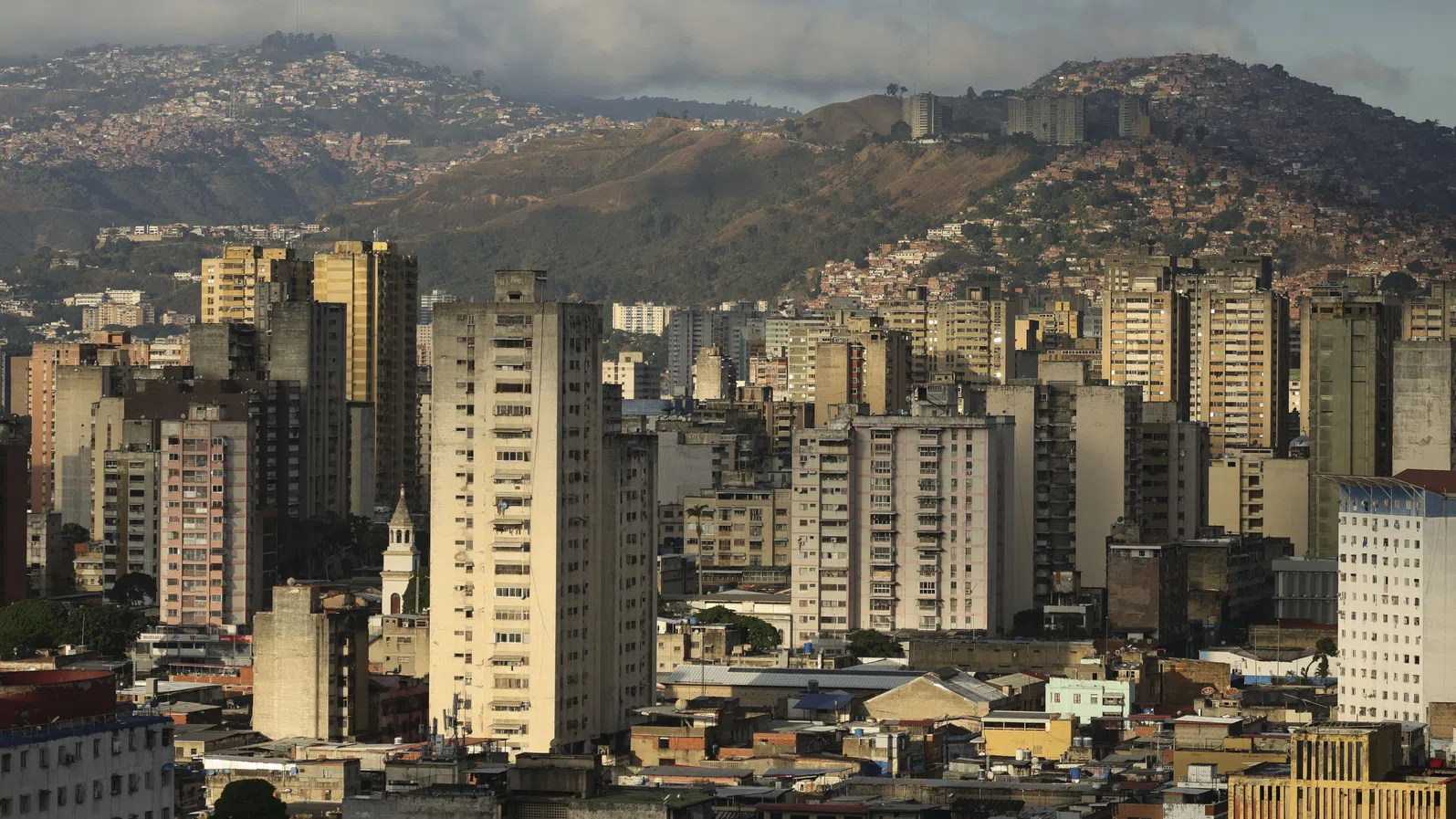 FT: Уолстрийт търси инвестиционни възможности във Венецуела след Мадуро