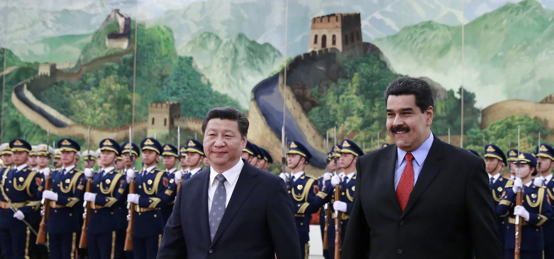 Китайската игра във Венецуела усложнява контрола на Тръмп