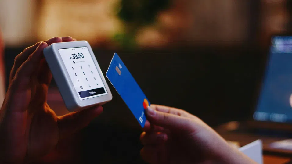 Европа спешно се нуждае от алтернатива на Visa и Mastercard, предупреждава банков лидер