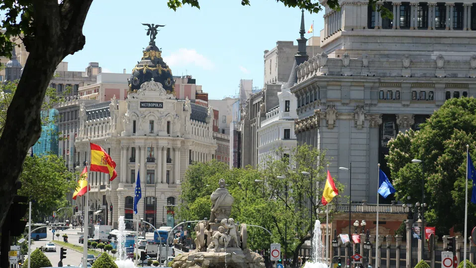 „Да“ за хиляди мигранти: Испания не се отказва от новата схема за легализация