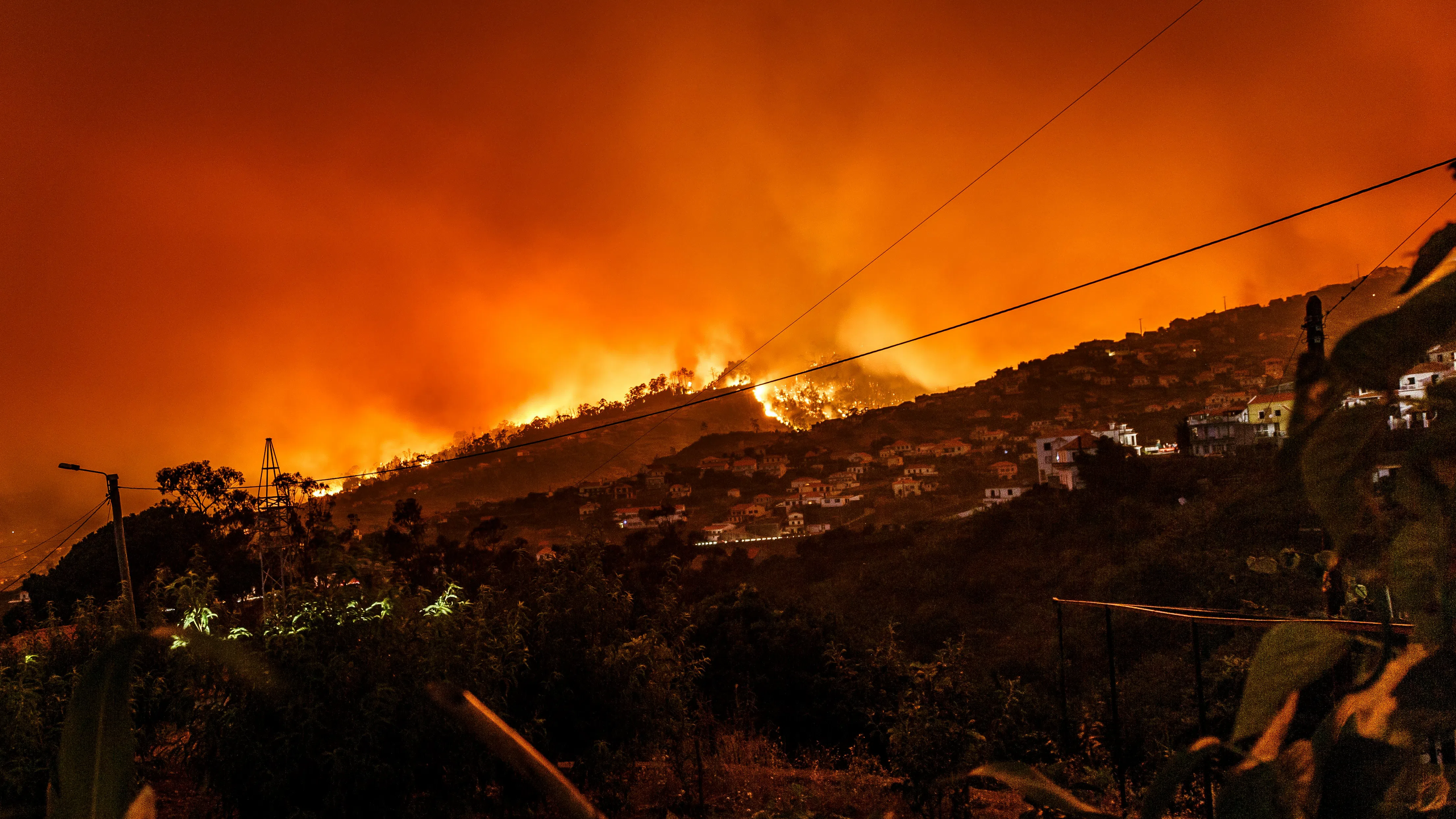 След като бе опустошена от пожари, Гърция инвестира над 2 млрд. евро в борбата с климата