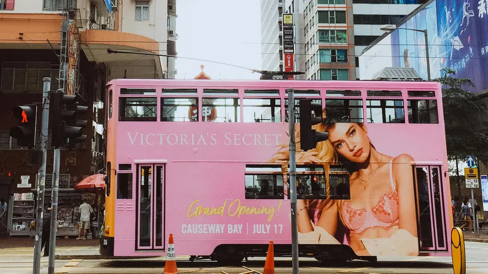 Victoria's Secret има нов творчески директор с мисия да увеличи продажбите и да полира имиджа ѝ