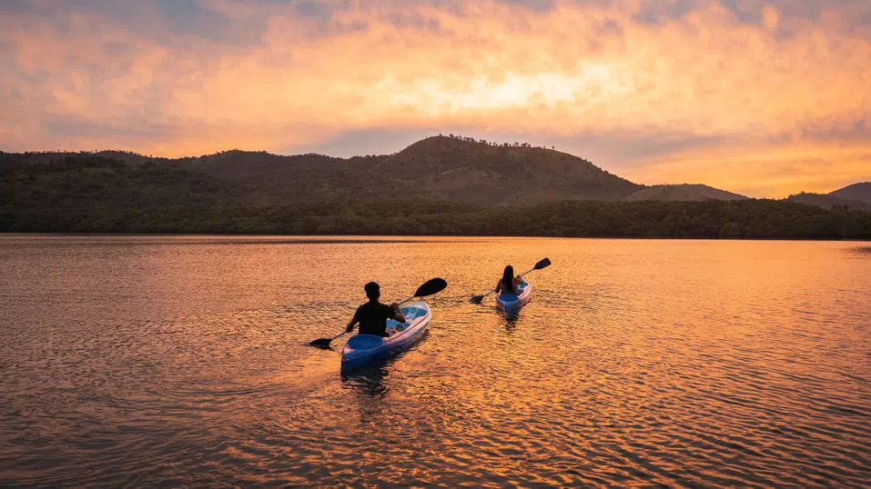 Да осъзнаеш нещастието си по време на скъпо пътешествие и да оправиш грешките в движение: История на една (без)смислена ваканция