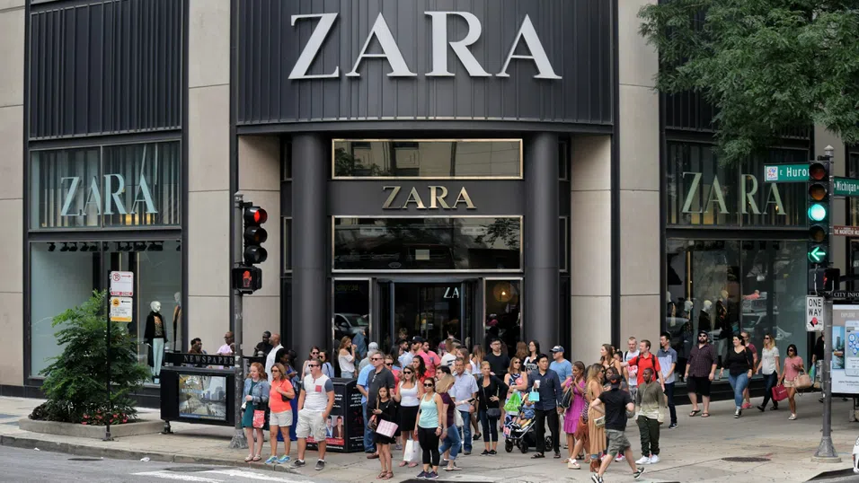 50 години по-късно: Зад кулисите в потайния свят на Zara