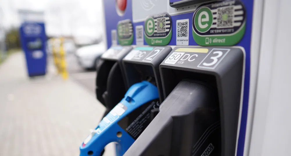 Производителите на автомобили спечелиха битката с правилата на ЕС за CO2