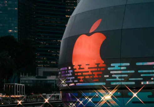 Apple представи „Siri AI“ в опит да се конкурира с водещите чатботове