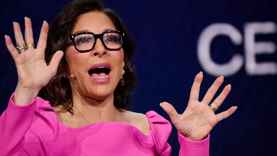 Хаос, омраза и изкуствен интелект: Линда Якарино напуска X след две бурни години под сянката на Илон Мъск