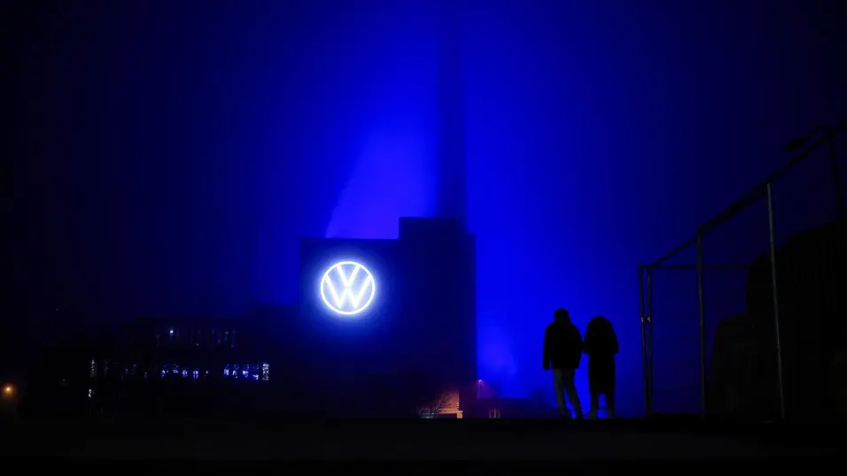 Бъдещето на Volkswagen: Могат ли служителите да осуетят плана за закриване на заводи и съкращения?
