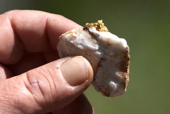 Акциите на златодобивните компании изпреварват тези в AI сектора