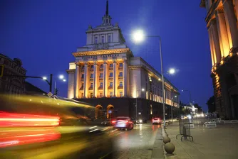 ИПИ: Депутатите активно товарят бюджета с нови разходи, със силно лобистки решения за конкретни групи/бизнеси, без изобщо да се интересуват как това се отразява на държавния бюджет, a и на цялостната макроикономическа картина в страната