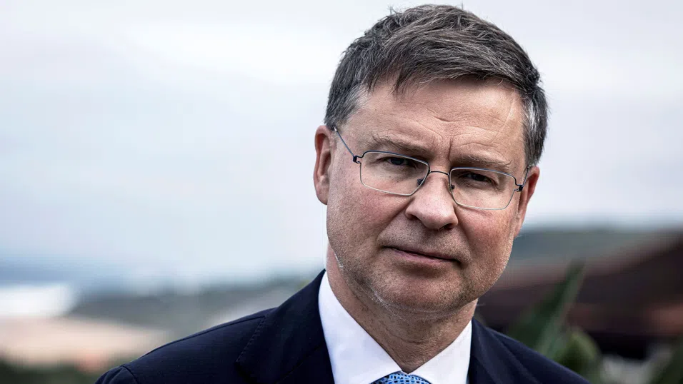 Домбровскис: Българската икономика ще усети реални ползи от еврото