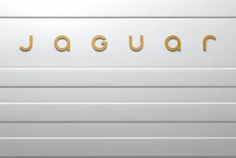 Преди години логата на много автомобилни производители бяха версии на физическите им емблеми, но това се промени