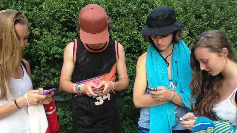 Австралия въведе първата в света забрана на социални мрежи за деца под 16 години