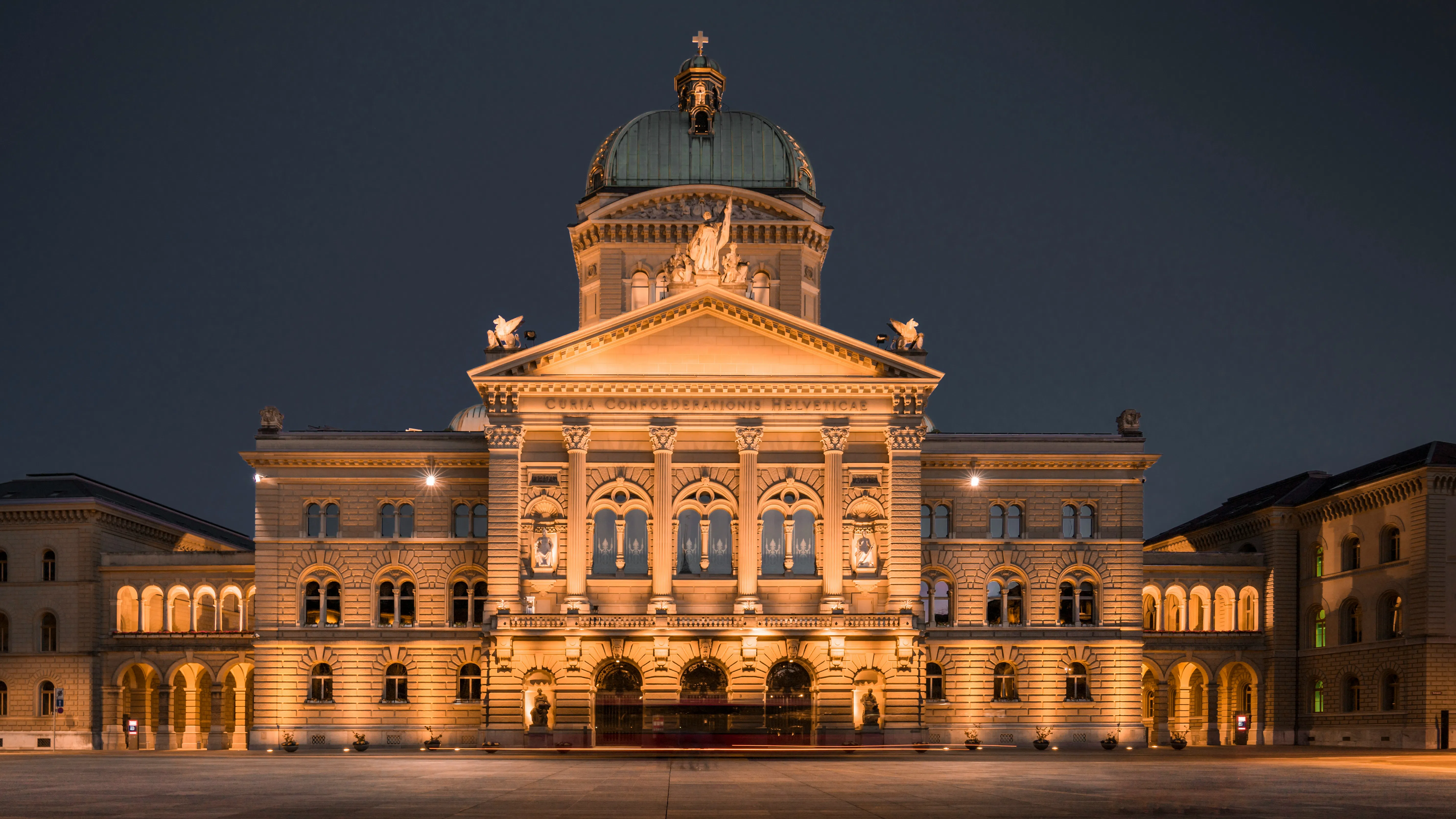 „Твърде големи, за да фалират“: Швейцария предложи 22 мерки за банков контрол