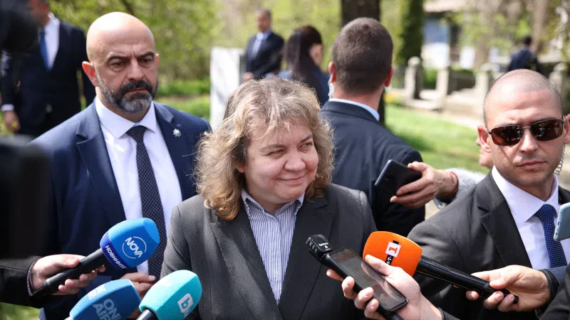 Киселова: Засега има само намерение, не предложение за референдум