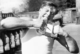 Стисни, за да разбереш дали ще живееш 100 години