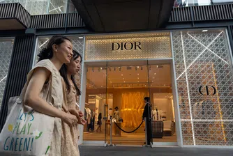 На фона на икономически спад и криза с недвижимите имоти, потребителите се преориентират към по-достъпни алтернативи, докато ценовите войни се задълбочават