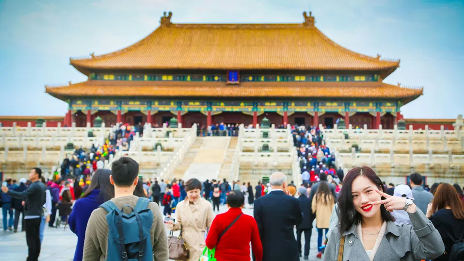 Пекин плаща на американски инфлуенсъри да покажат „истинския Китай“