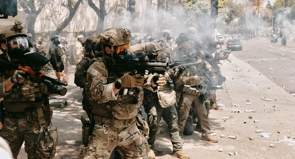 Ескалация: Стотици морски пехотинци ще усмиряват протестиращите в Лос Анджелис