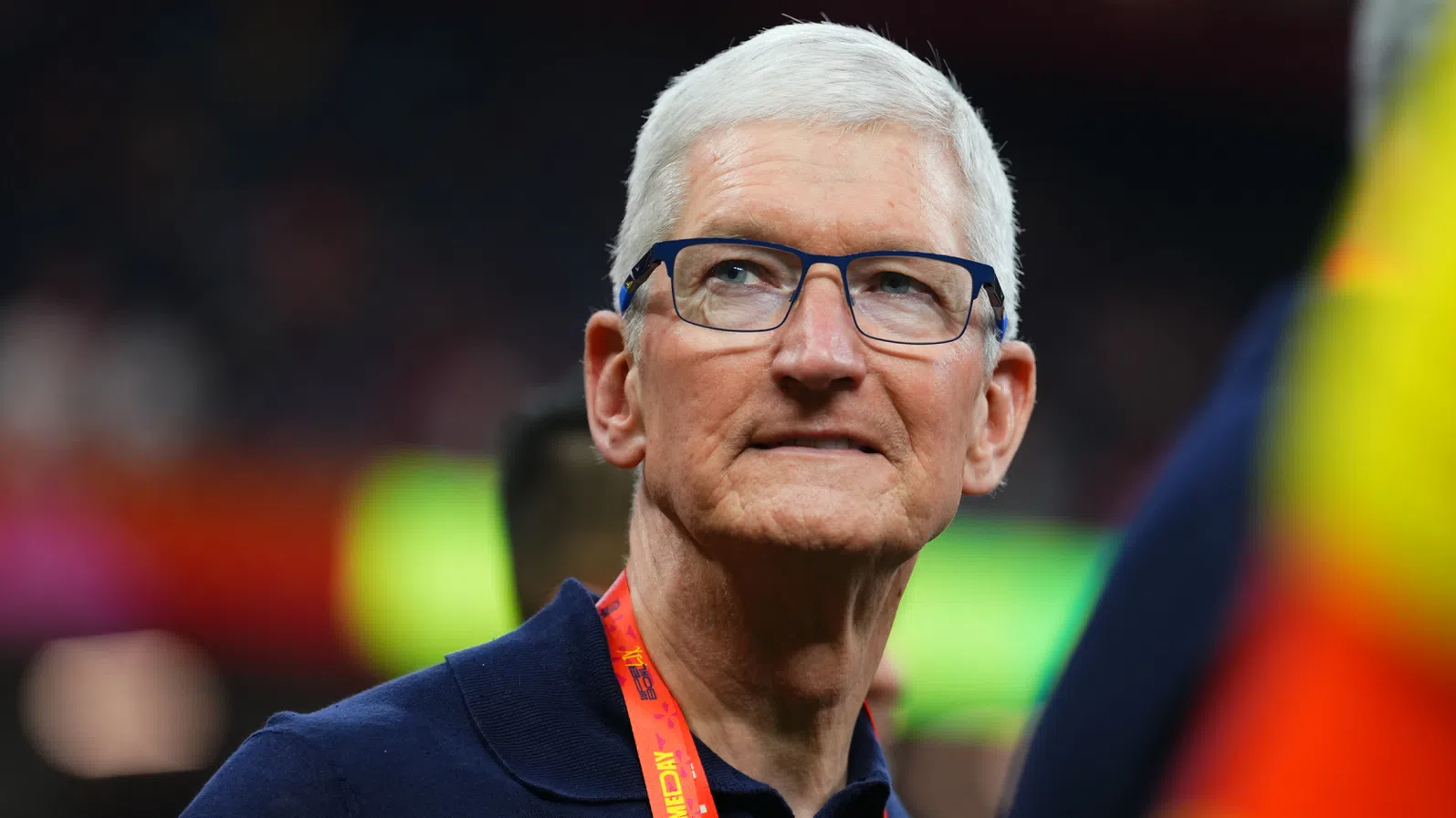 Тим Кук казва, че дълбоко разтърсен от събитията в Минеаполис и призовава за намаляване на напрежението