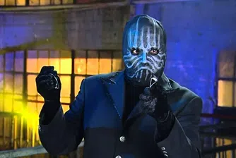 Вал Валентино е нападан и заплашван от своите колеги в САЩ, защото разкрива тайните на много фокуси. Това го превръща в звезда във все по-недоверчивата Бразилия