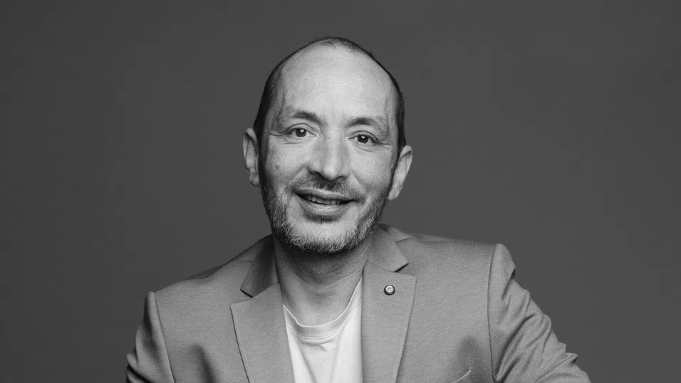 Слави Стоев, психолог: Ефективността на AI може да струва независимостта на ума ни. Изборът е наш