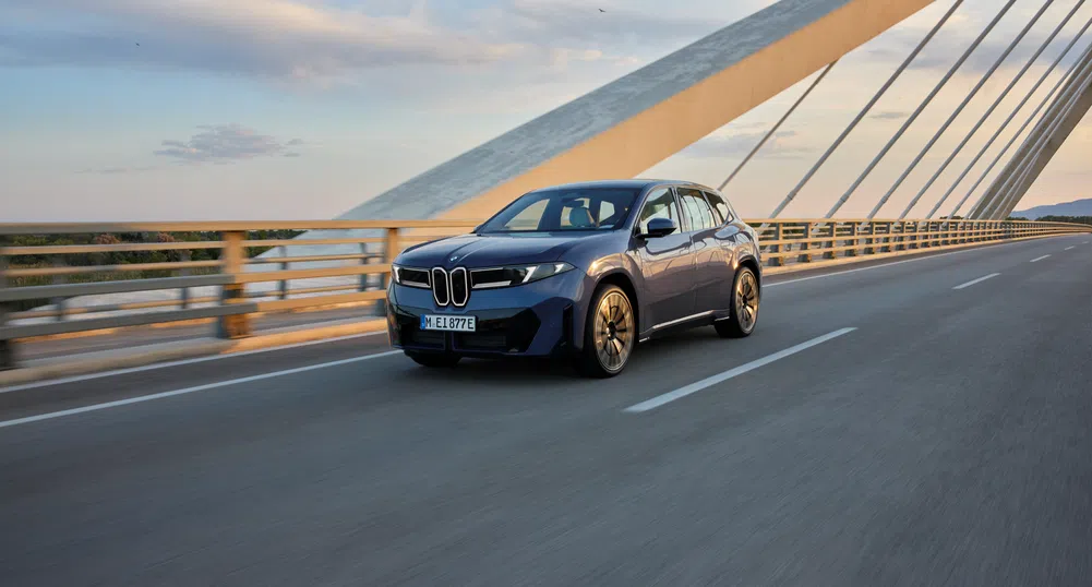 Qualcomm представя технология за автономно шофиране с BMW