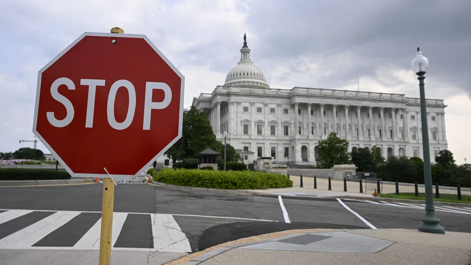Американски сенатори направиха първата стъпка към прекратяване на блокирането на правителството
