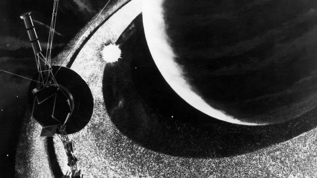 Voyager 1 на един светлинен ден от Земята през 2026 г. Какво означава това?