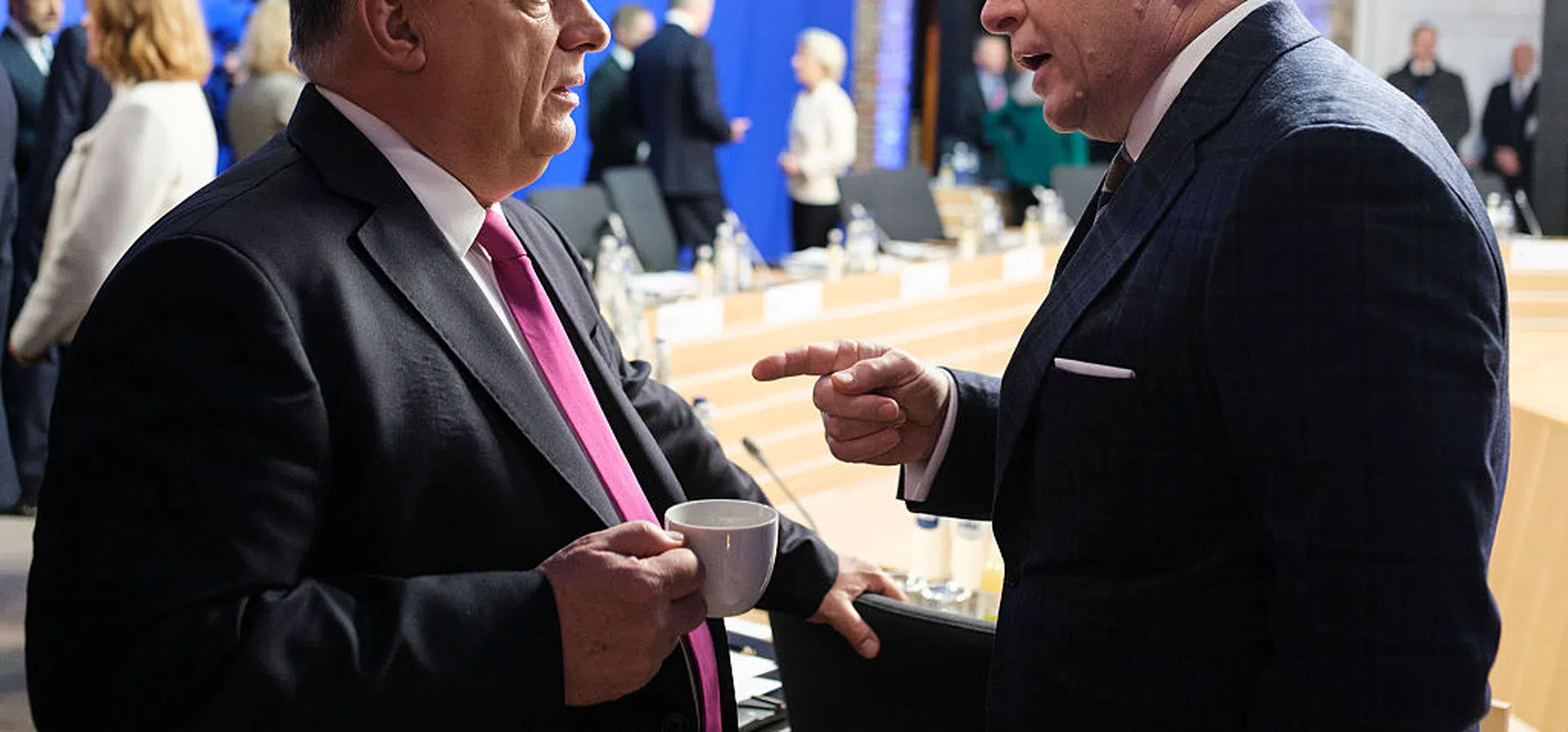 ЕС обмисля алтернативно финансиране за Украйна на фона на блокадата от Унгария