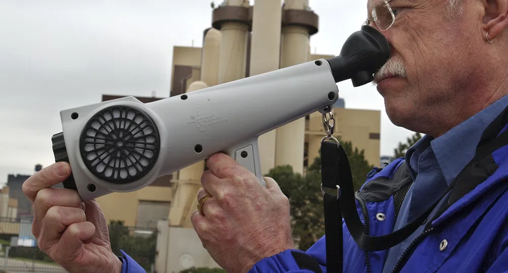 „Група носове“ срещу индустрията: Как се доказват лошите миризми