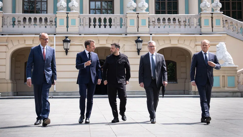 ЕС е разделен в обещанията си преди преговорите за следвоенна Украйна