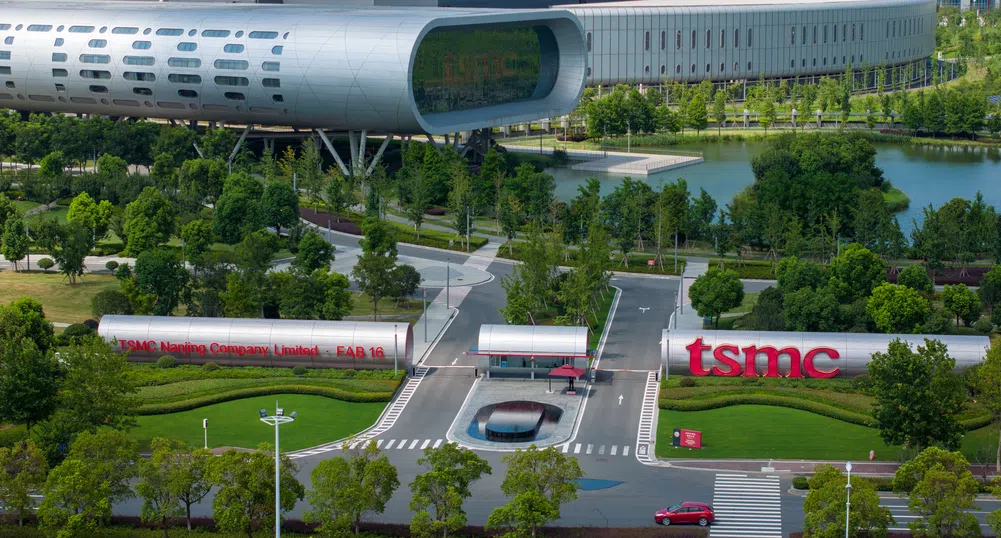 TSMC инвестира 100 млрд. долара за чипове в САЩ