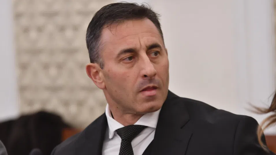 НАП проверява фирми, свързани с Ивелин Михайлов от партия “Величие”, съобщи Румен Спецов