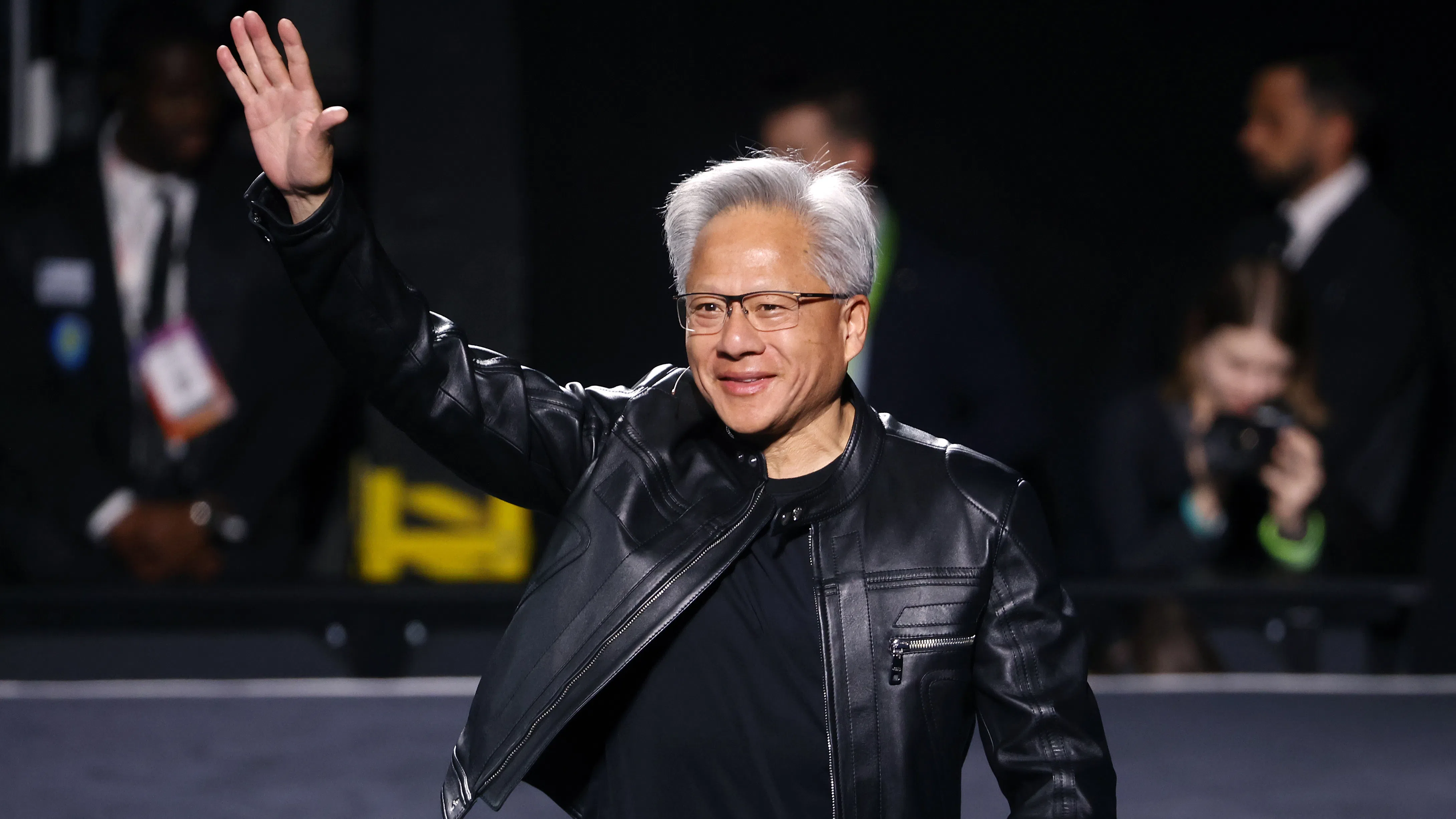 Nvidia работи върху нов чип за Китай, който превъзхожда H20
