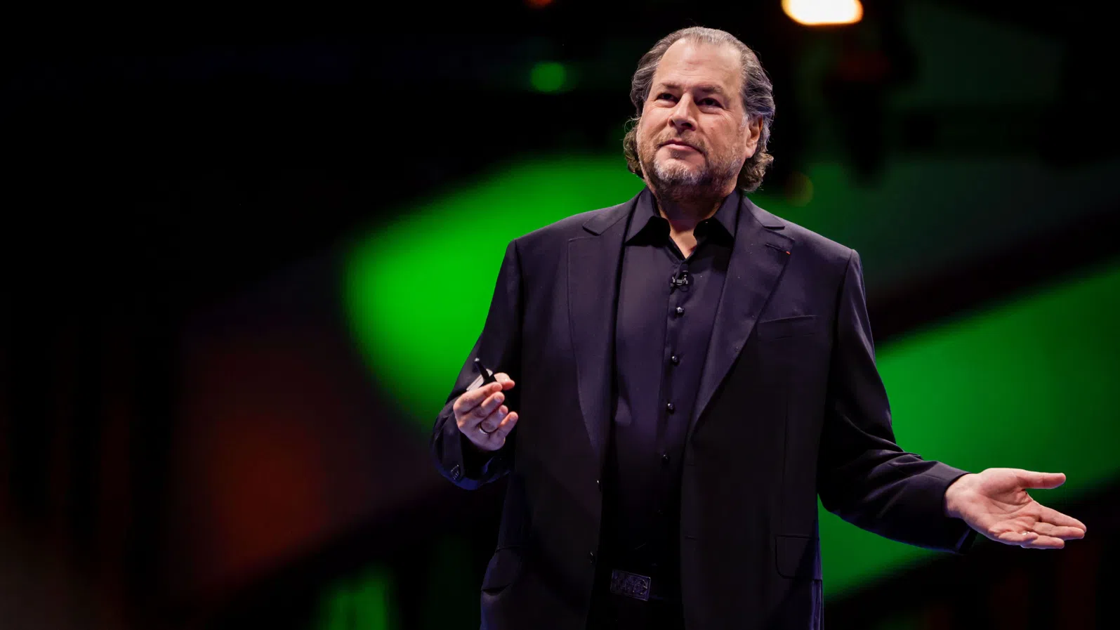 Шефът на Salesforce: AI е „просто характеристика на стоката“