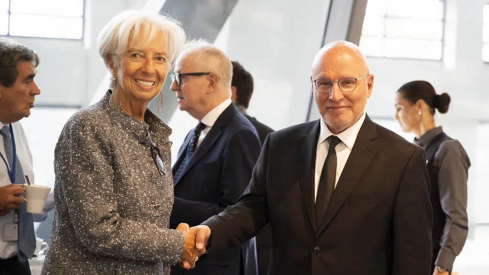 Кристин Лагард приветства управителя на БНБ Димитър Радев като наблюдател в УС на ЕЦБ