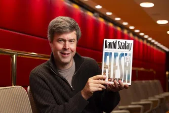 „Замислен в сянката на провала“: Flesh на Дейвид Салай спечели „Букър“ 2025