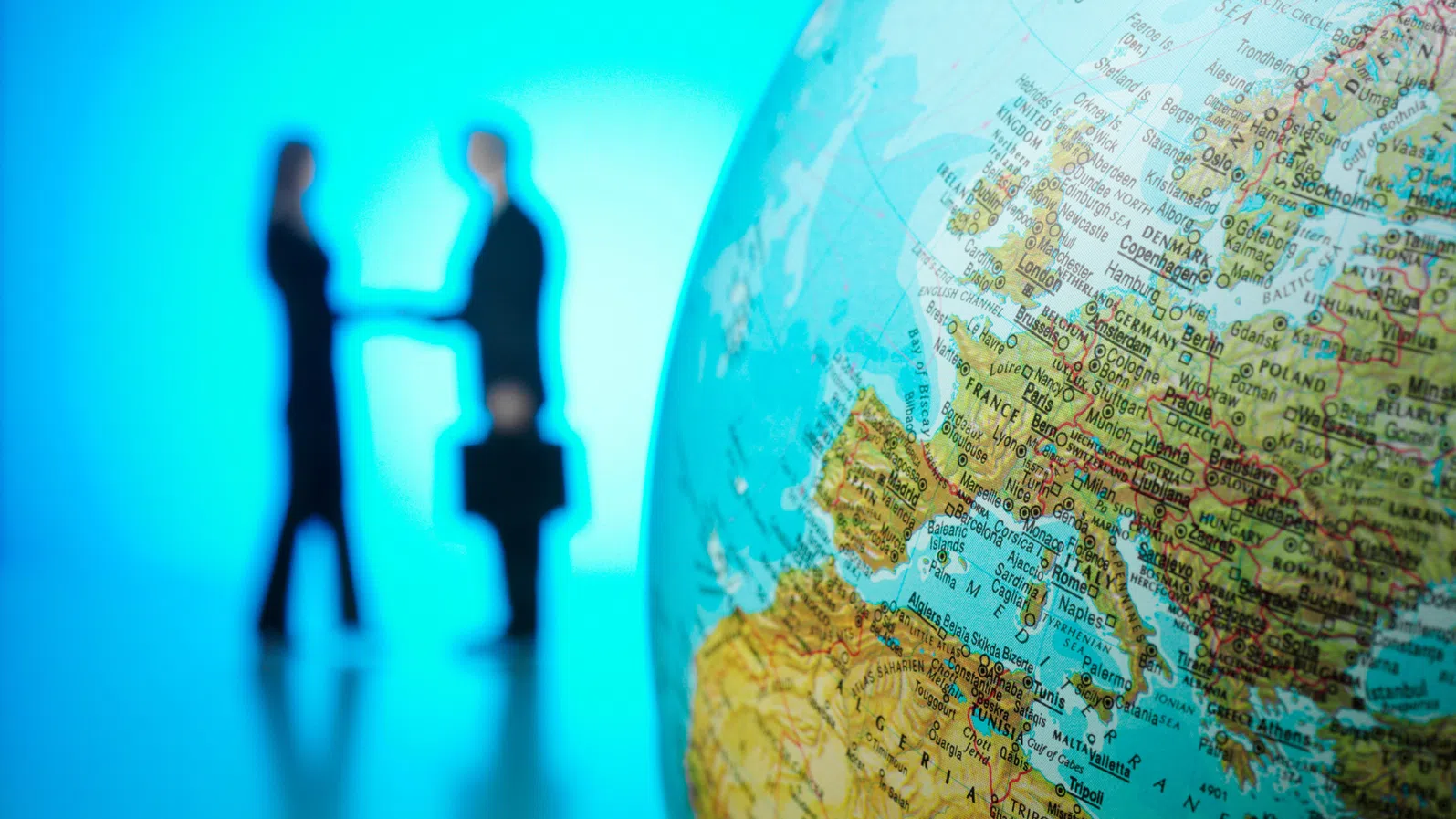 ЕС затяга контрола над чуждестранните инвестиции