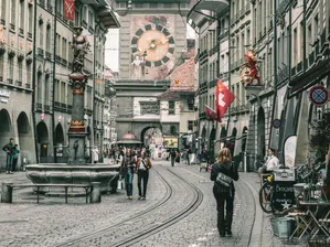 Швейцария ще гласува по предложение на крайната десница за ограничаване на населението до 10 милиона