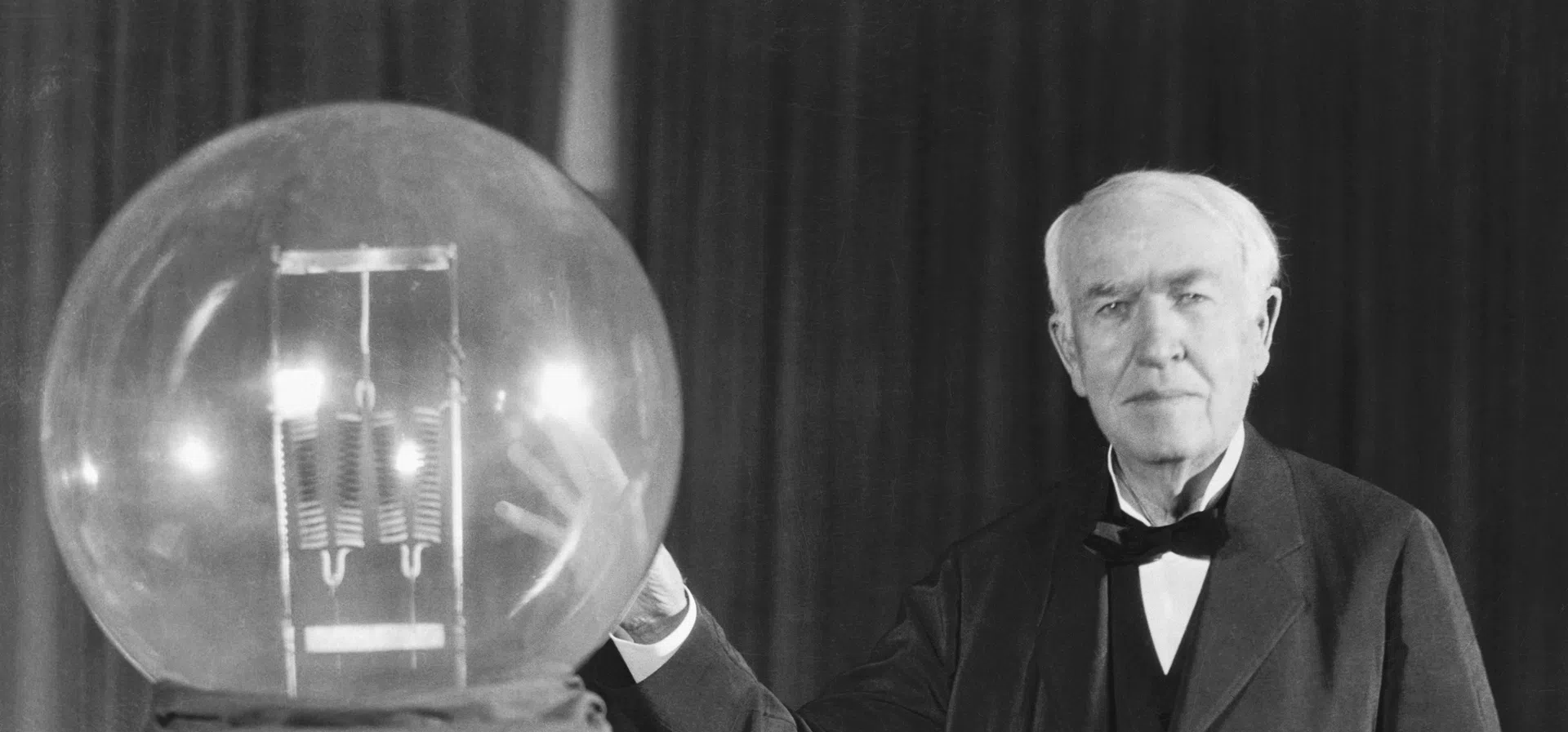 Крушката на Едисън намери място в модерна лаборатория за квантови материали