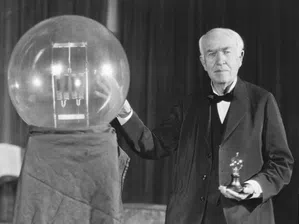 Крушката на Едисън намери място в модерна лаборатория за квантови материали