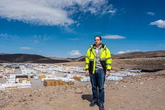 Съосновател на Tesla смесва „черно злато“ в пустинята в Невада