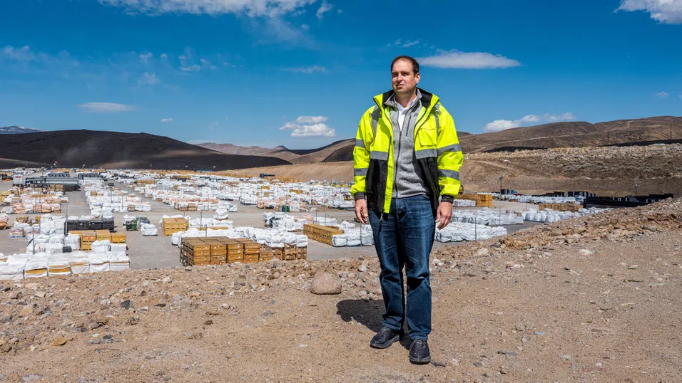 Съосновател на Tesla смесва „черно злато“ в пустинята в Невада