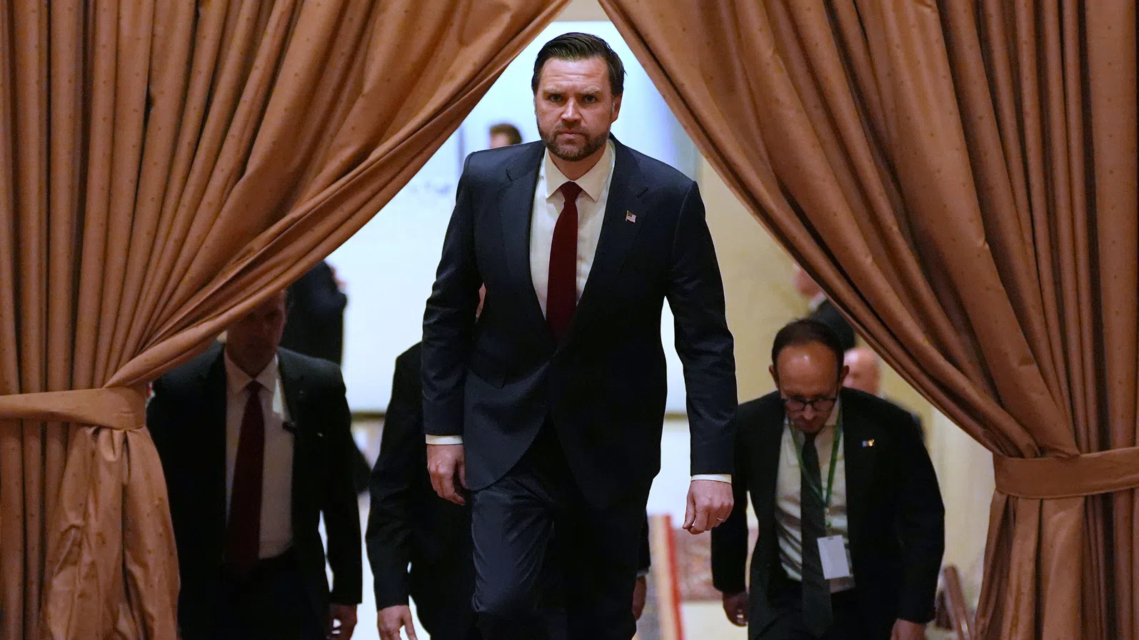 САЩ и Иран без пробив след 14 часа преговори в Пакистан