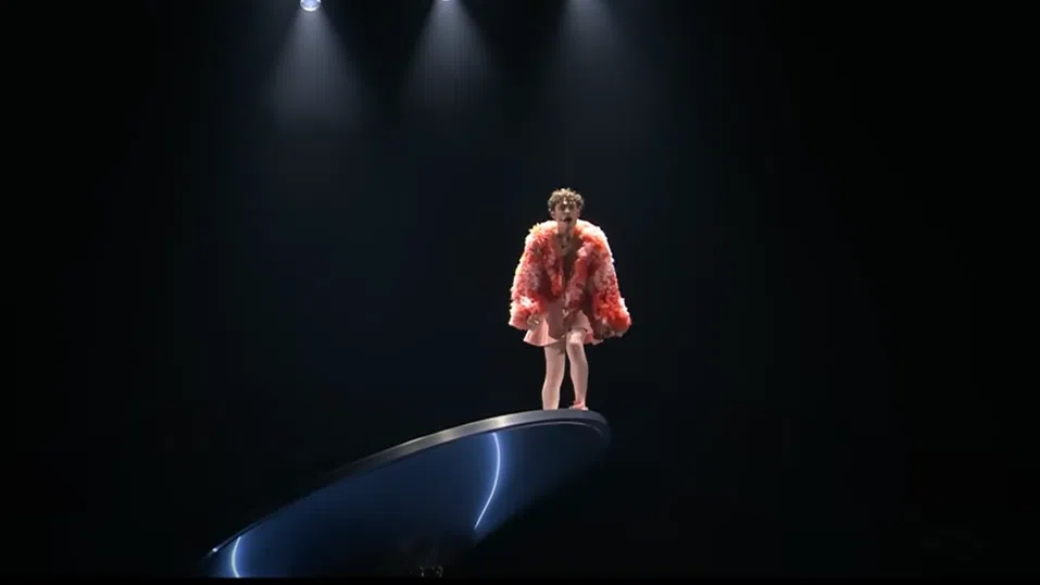 Швейцарският певец Немо спечели Евровизия с песента The Code