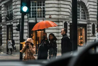 Банките казват „не“ на имигрантите. Тя им каза „да“ и създаде приложение за $2 милиона