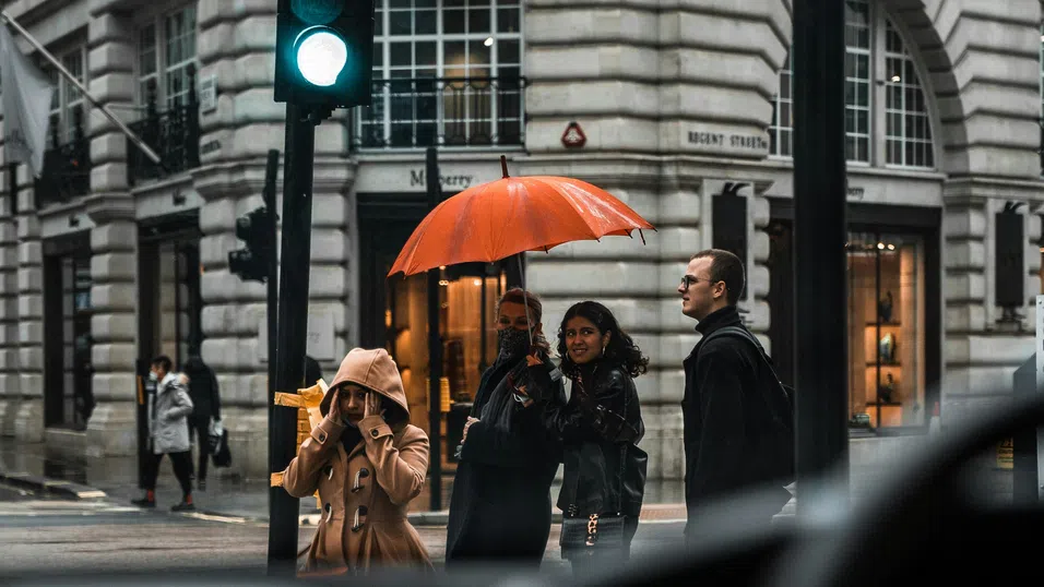 Банките казват „не“ на имигрантите. Тя им каза „да“ и създаде приложение за $2 милиона