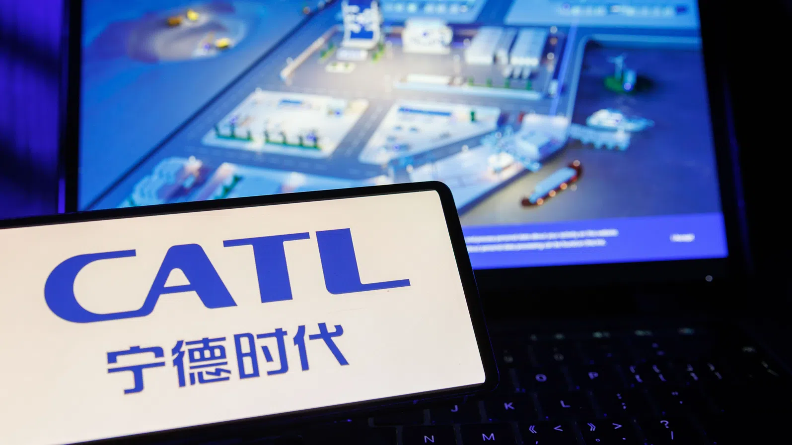 Китайската „батерийна тройка“ увеличава пазарната си стойност със 70 млрд. долара. Войната с Иран предизвиква „смяна на парадигмата“