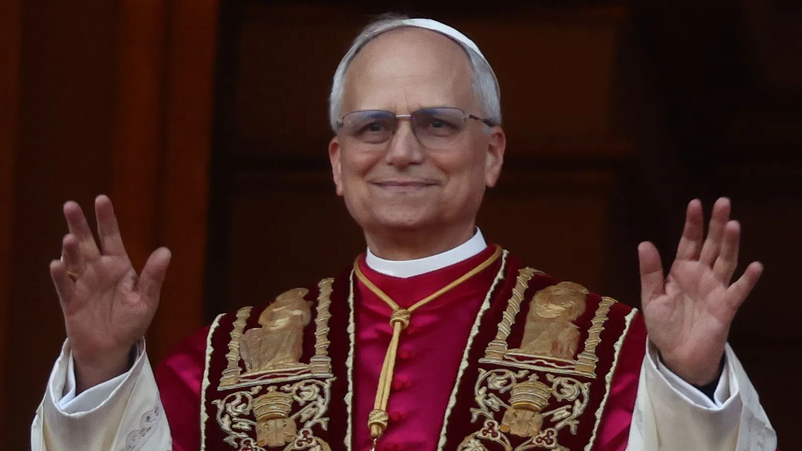 Папа Лъв XIV призова за мир в първата си великденска литургия, без да назовава конкретни конфликти в благословията Urbi et Orbi